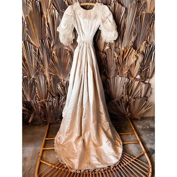 Antique 1830's Silk :Couture Wedding Gown Double Puff Sleeve Corset Bodice XXS - Picture 4 of 12